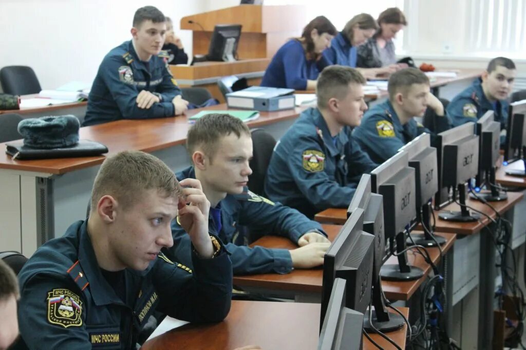 Получить образование мчс. Мчс учеба. образование мчс. учебные заведения мчс. подготовка мчс россии.