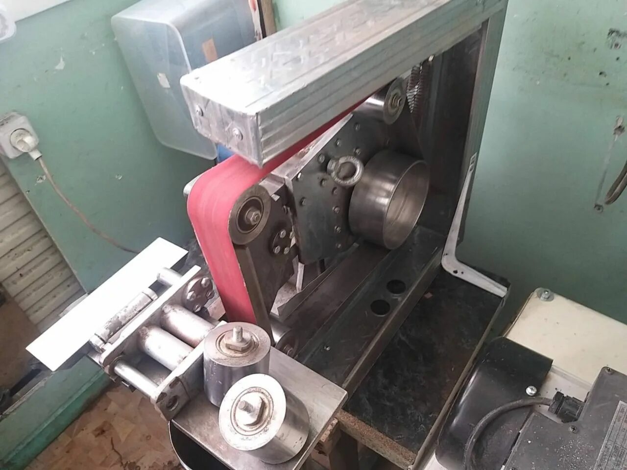 Гриндер ленточный узби-915. Гриндер гч16. Гриндер сш-14 красный металлист. Гриндер термит сш-30. Гриндер металлист.