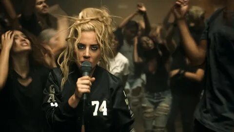 Lady gaga perfect illusion