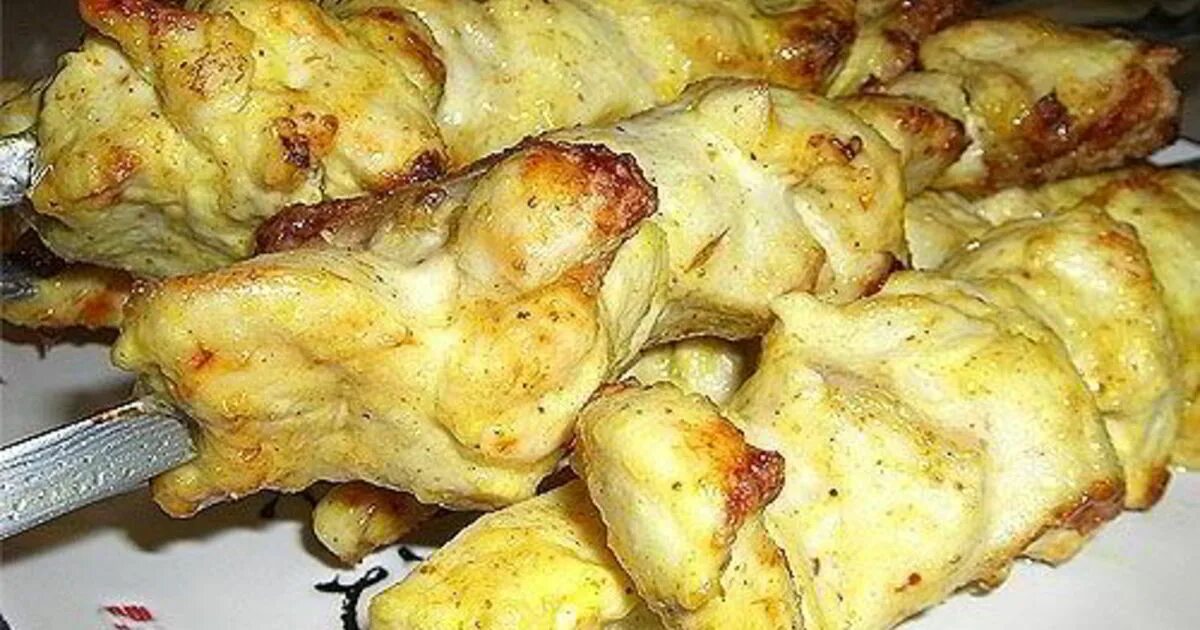 Курица в кефире шашлык. Куриный шашлык на кефире. шашлык из курицы в кефире. сочный шашлык.