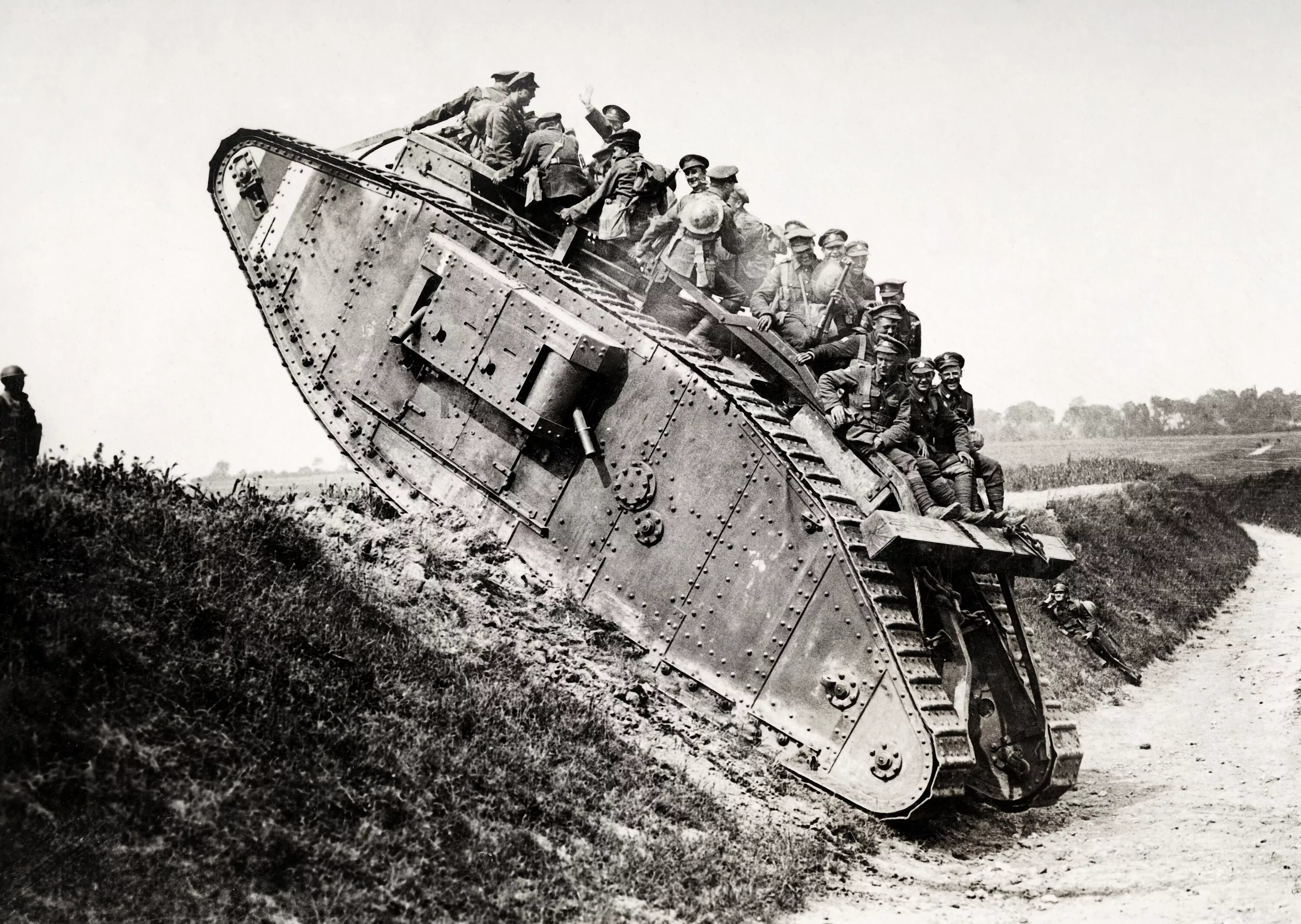 Немецкий танк 1 й мировой войны. Танки первой мировой войны 1914-1918. Танки первой мировой войны 1914-1918. Танки первой мировой войны 1914-1918. Танки первой мировой войны 1914-1918.