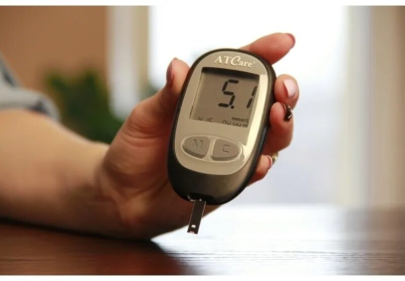 Выдача глюкометров. Айчек глюкометр. Выдача глюкометров. Высокий сахар на глюкометре. Глюкометр электрический.