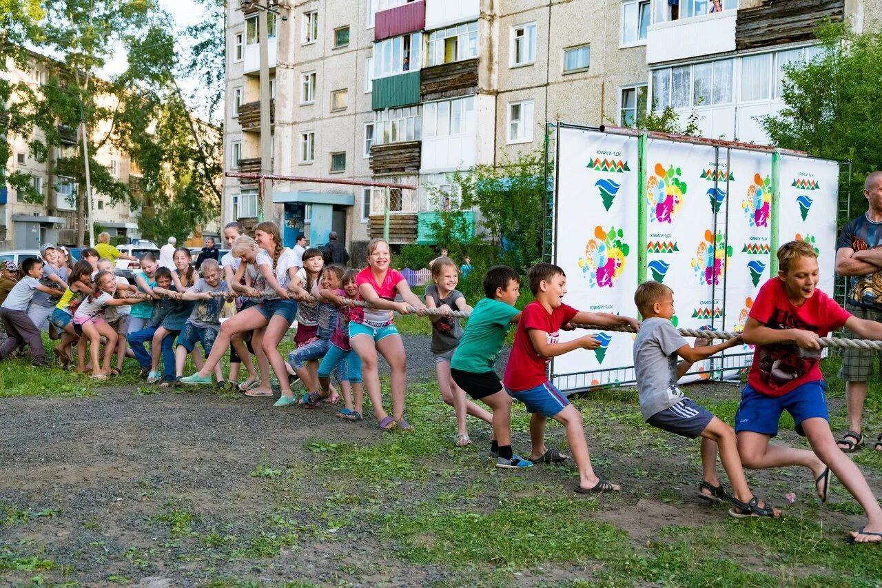 Проведена игровая программа. Костюм розы для детского сада на взрослого. Праздник абвгдейка. Игровая программа на праздник улицы на селе. Абвгдейка новоульяновск.