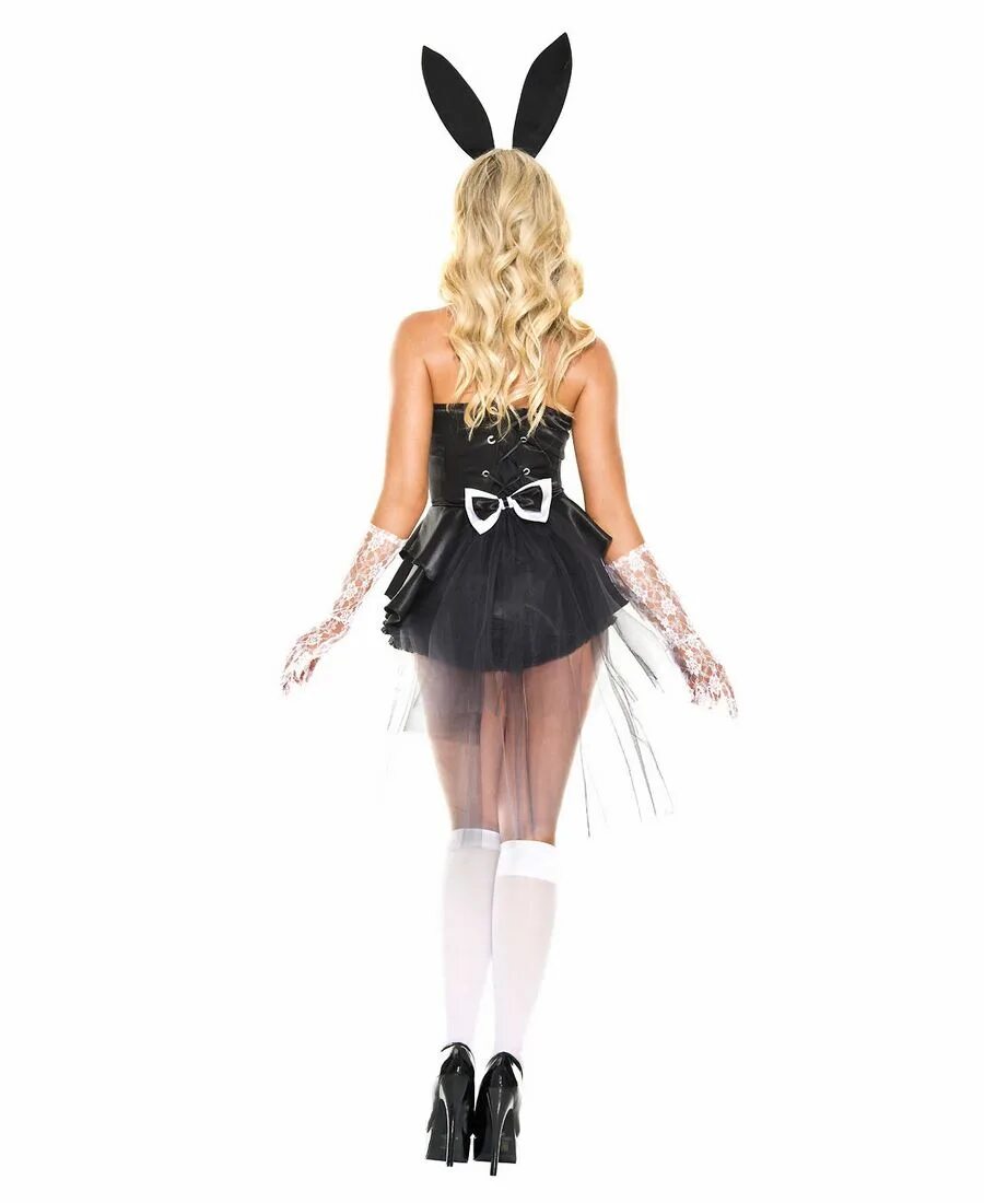 Девочка в костюме зайки. Костюм плейбой зайчик женский. Девушка в костюме зайца. Костюм зайки для девушки взрослый. Девушка в костюме кролика.