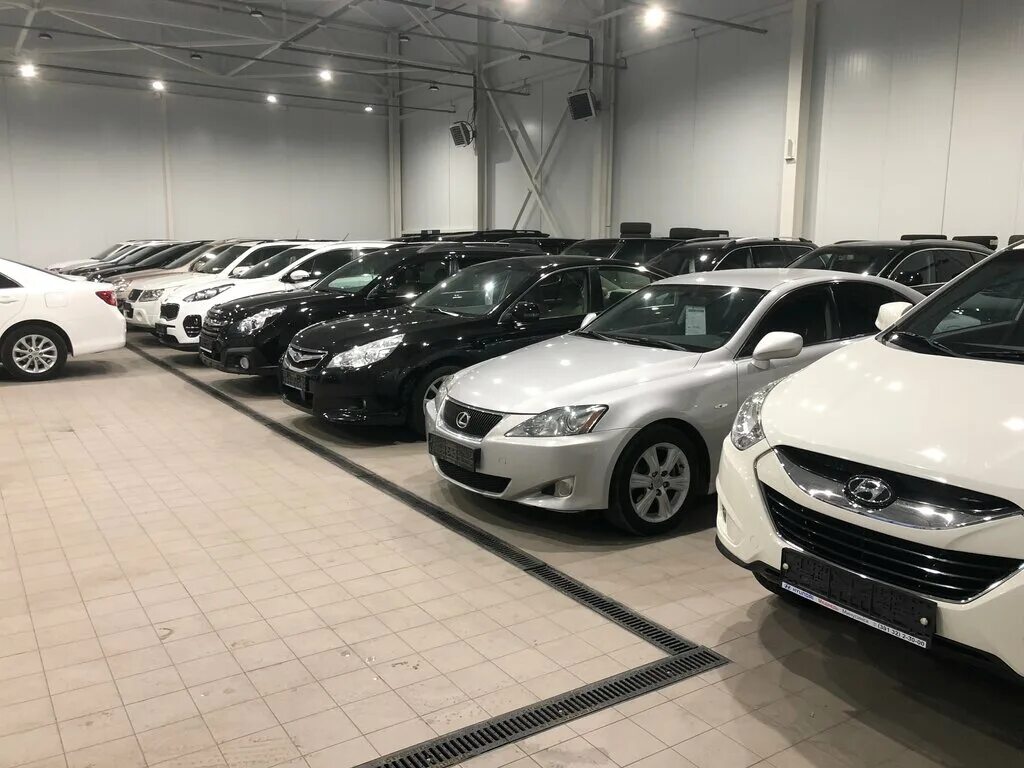 Самый дорогой подержанный автомобиль в октябре в Красноярске пытались продать по