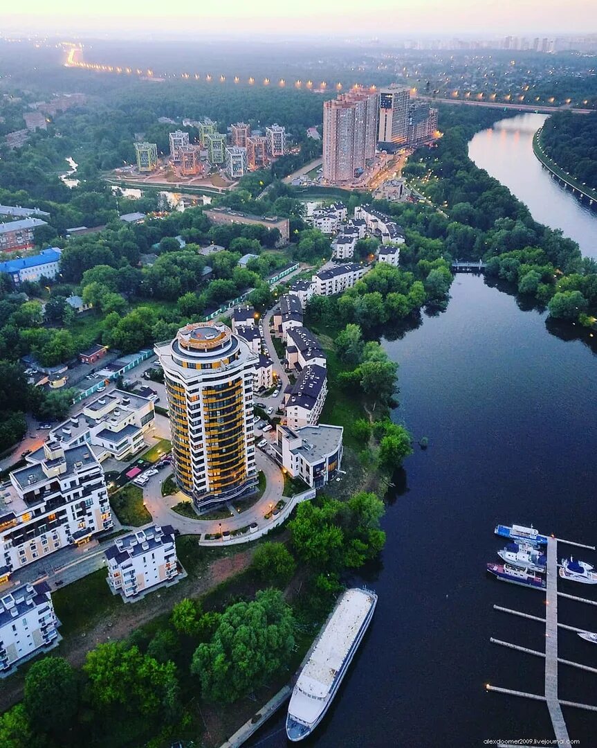 Химках московская область новые. Маяк Химки. Дом Маяк Химки. ЖК Маяк Москва Химки. Химки башня ЖК Маяк.