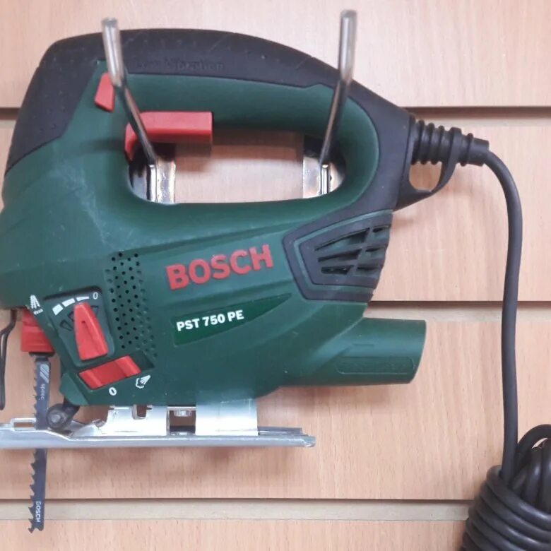 Электролобзик bosch 750. Bosch pst 750 pe. Лобзик бош pst 550. Bosch 750 pe. Электролобзик bosch pst 750 pe кейс, 530 вт.