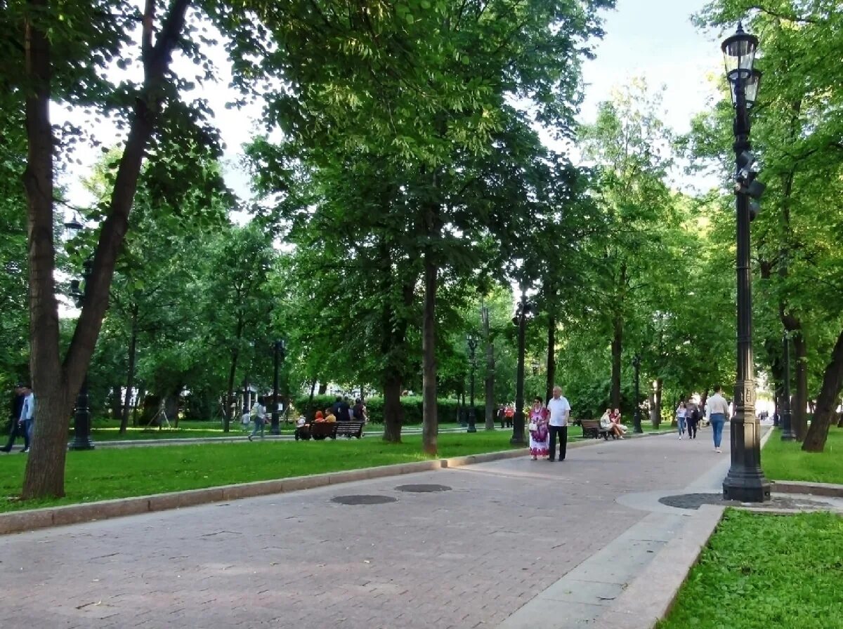 Бульвар п. Страстной бульвар сквер. сквер на цветном бульваре. никитский бульвар москва метро парк. бульварное кольцо москва сквер.