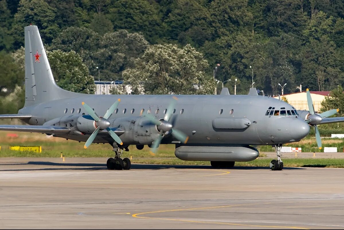 Ил-76 военно-транспортный самолёт. Вс ил. Ил-76мд-90а. Вс ил. Ил-76 военно-транспортный самолёт.