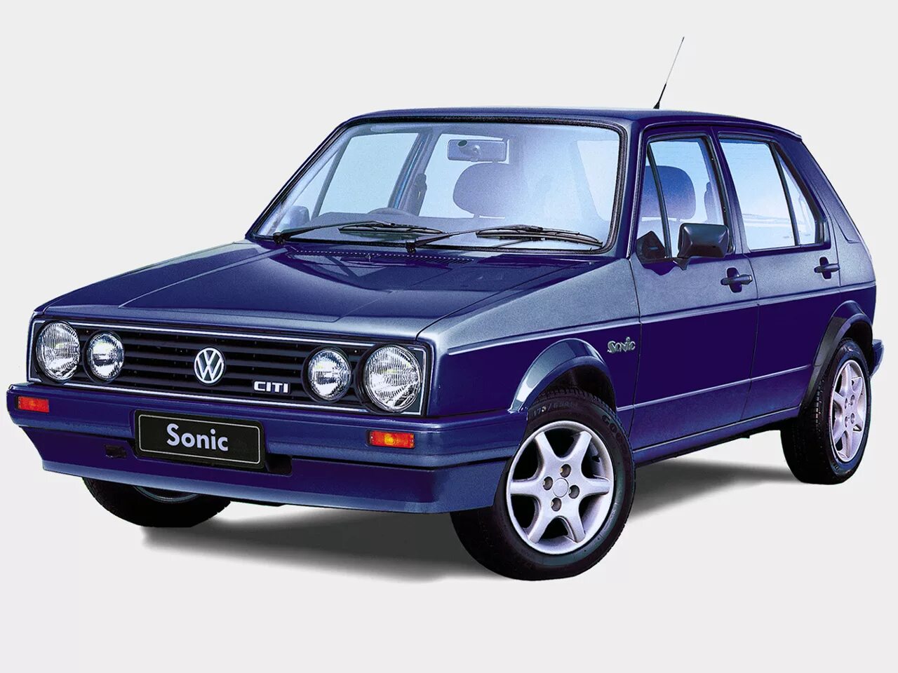 Volkswagen golf 1 gti. Фольксваген гольф 1 2 поколение. Фольксваген гольф 1 поколение. Vw golf 1974. Фольксваген гольф 1 поколение.