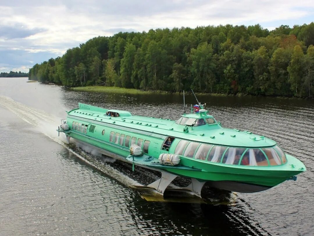 Билеты на метеор в кижи из петрозаводска. Метеор петрозаводск кижи. метеор кижи из петрозаводска. катер метеор кижи. метеор на остров кижи.
