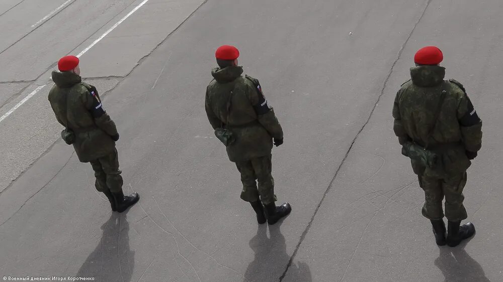 Забрала военная полиция. Военная полиция. Форма военной полиции. Военная полиция вс РФ. Военная полиция форма одежды.