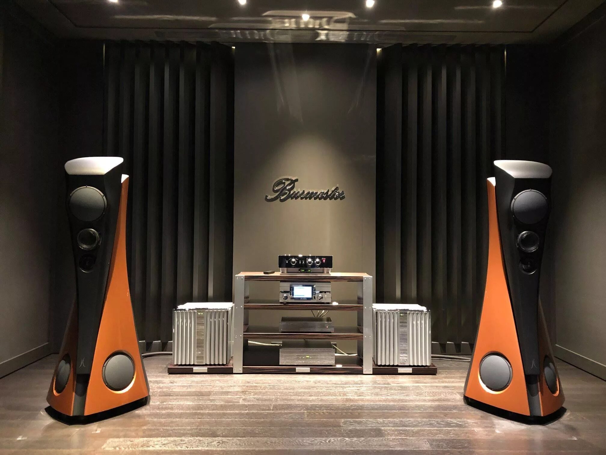 Safe and sound. Hi fi and high end аудиотехника. Акустика hi end avalon 1. Hi end audio. Энд саунд.