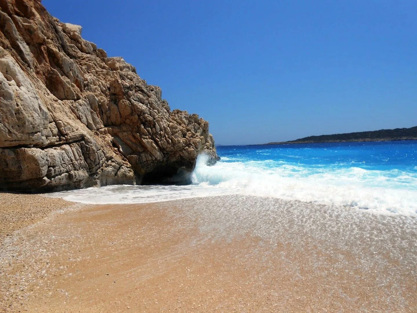 каш капуташ турция. капуташ бич. турция анталья коньяалты пляжи. коньяалты анталия турция. фото пляжа анталии.