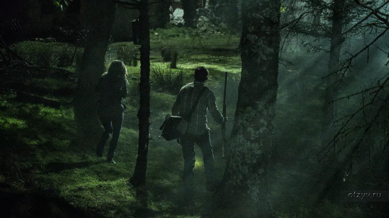 Нечисть триллер. Тейлор кинни лес призраков. Нечисть триллер. Нечисть триллер. Зловещие мертвецы 2013 джейн леви.