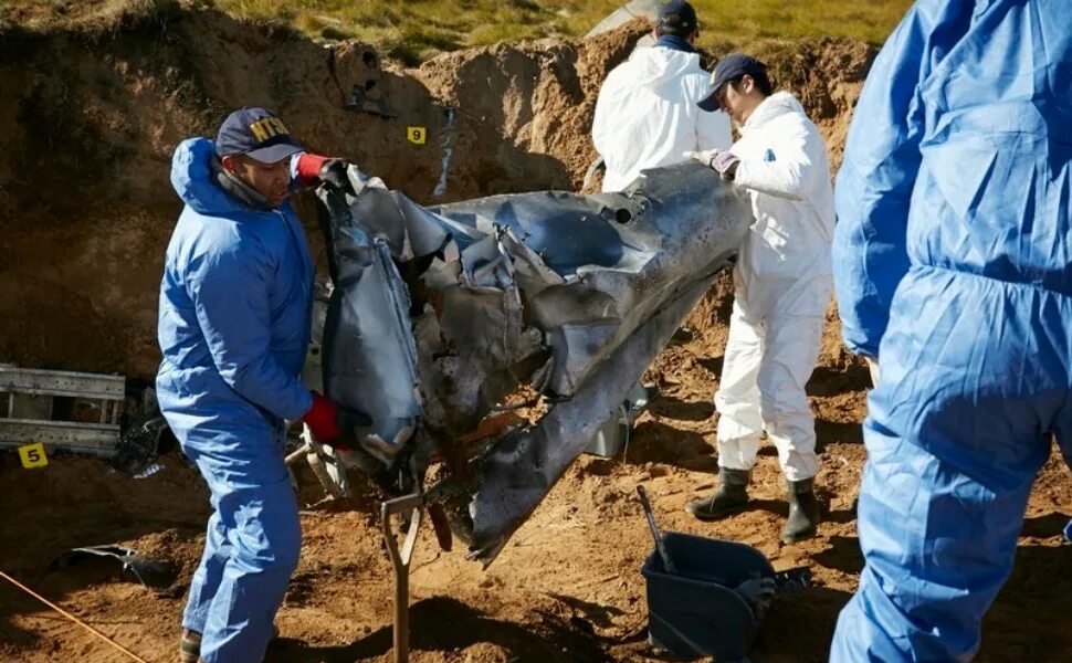 Расследование крушений. Авиакатастрофа в деревне. Ан-148 катастрофа москва орск. Расследование авиационных происшествий. Расследование крушений.