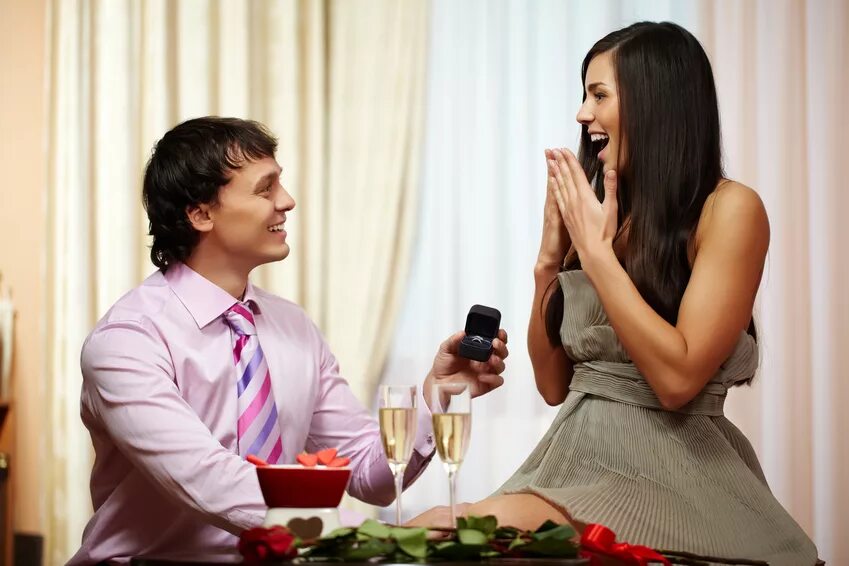 Под несчастливой звездой фильм 2005. Выбрал обычную девушку. Бабник 2009 маргарита и эштон. Выбрал обычную девушку. Выбрал обычную девушку.