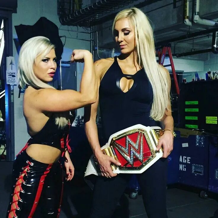Данной брук. Charlotte flair and dana brooke wwe. дейна брук wwe. charlotte brooke.