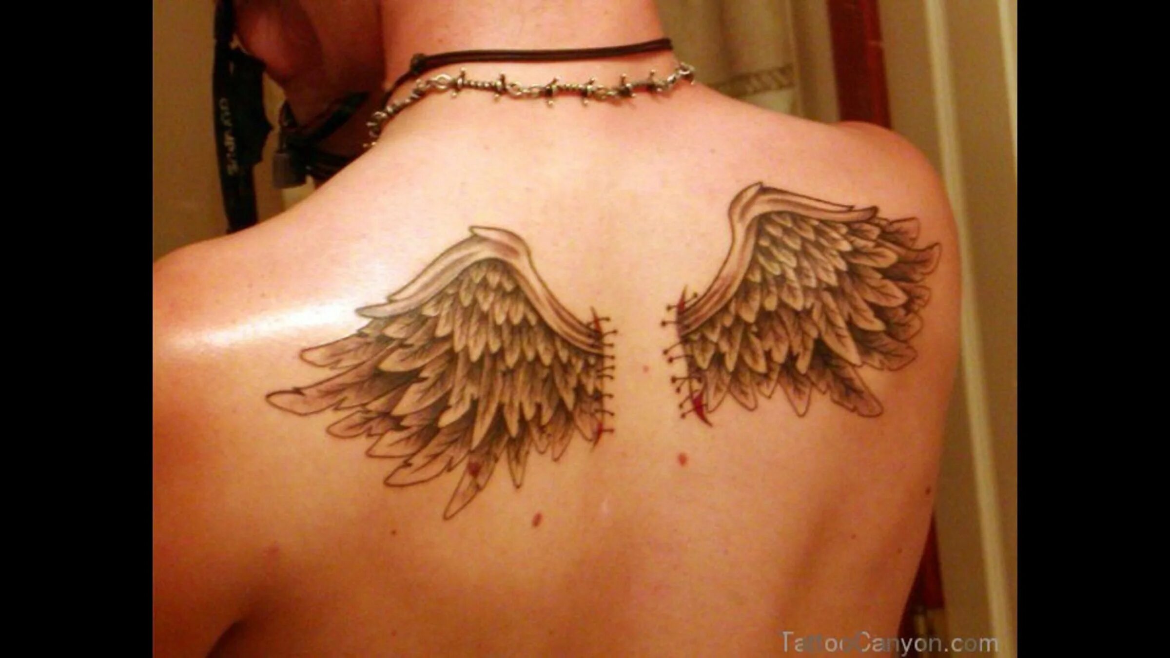 тату крылья на спине. тату крылья. тату крылья. тату крылья на спине. крылья на спине.