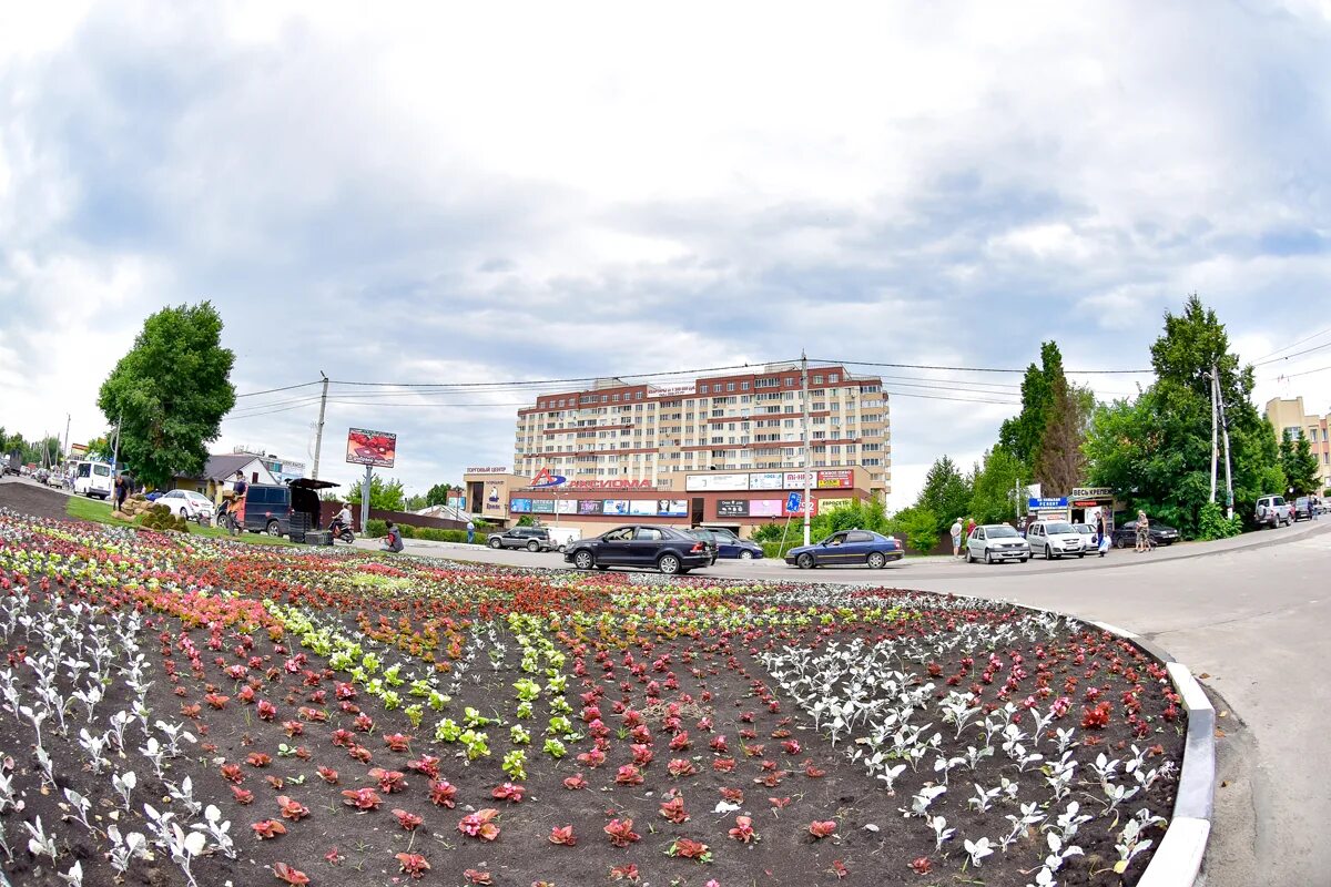 Погода г усмань. Новая Усмань. Новая Усмань Воронежская область. Новая Усмань Воронеж. Новая Усмань площадь.