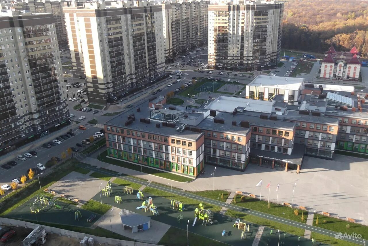 Олимпийский бульвар в 1990. Олимпийский бульвар воронеж. Олимпийский бульвар 6 воронеж. Школа 106 воронеж официальный сайт. Школа олимпийский воронеж.