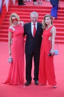 Сколько лет фетисову