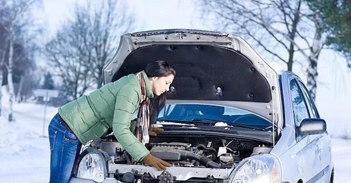 Cold car. Прогретый автомобиль зимой. Прогрев двигателя автомобиля. Машина заводится. Не заводится автомобиль зимой.