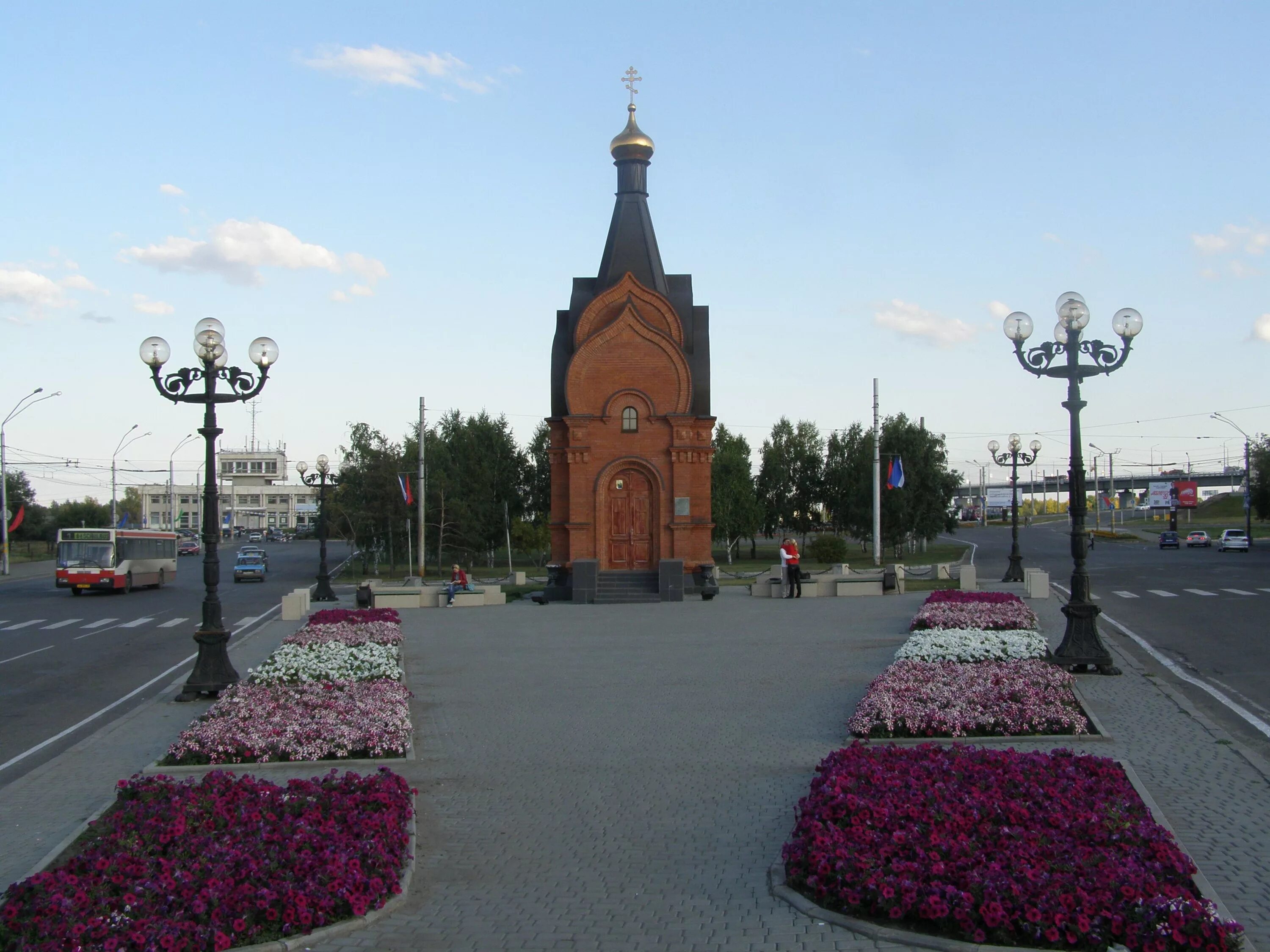 Св барнаул. Площадь Баварина Барнаул. Часовня князя Владимира. Часовня князя Владимира г Барнаул. Барнаул проспект Ленина часовни.