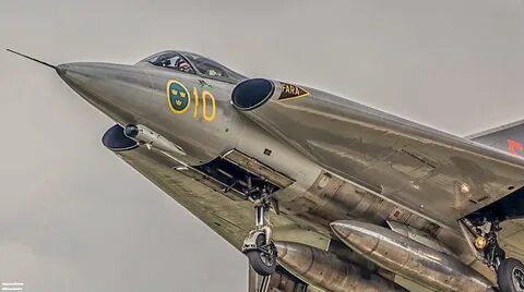 J 35