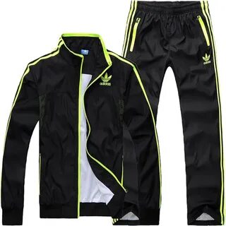 Спортивные костюмы s