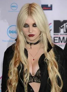 Anika momsen