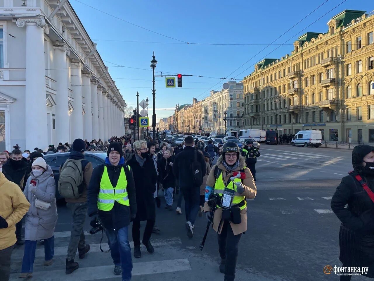 Петербург 04. Фонтанка питер. митингующие. санкт-петербург днем. новости спб.