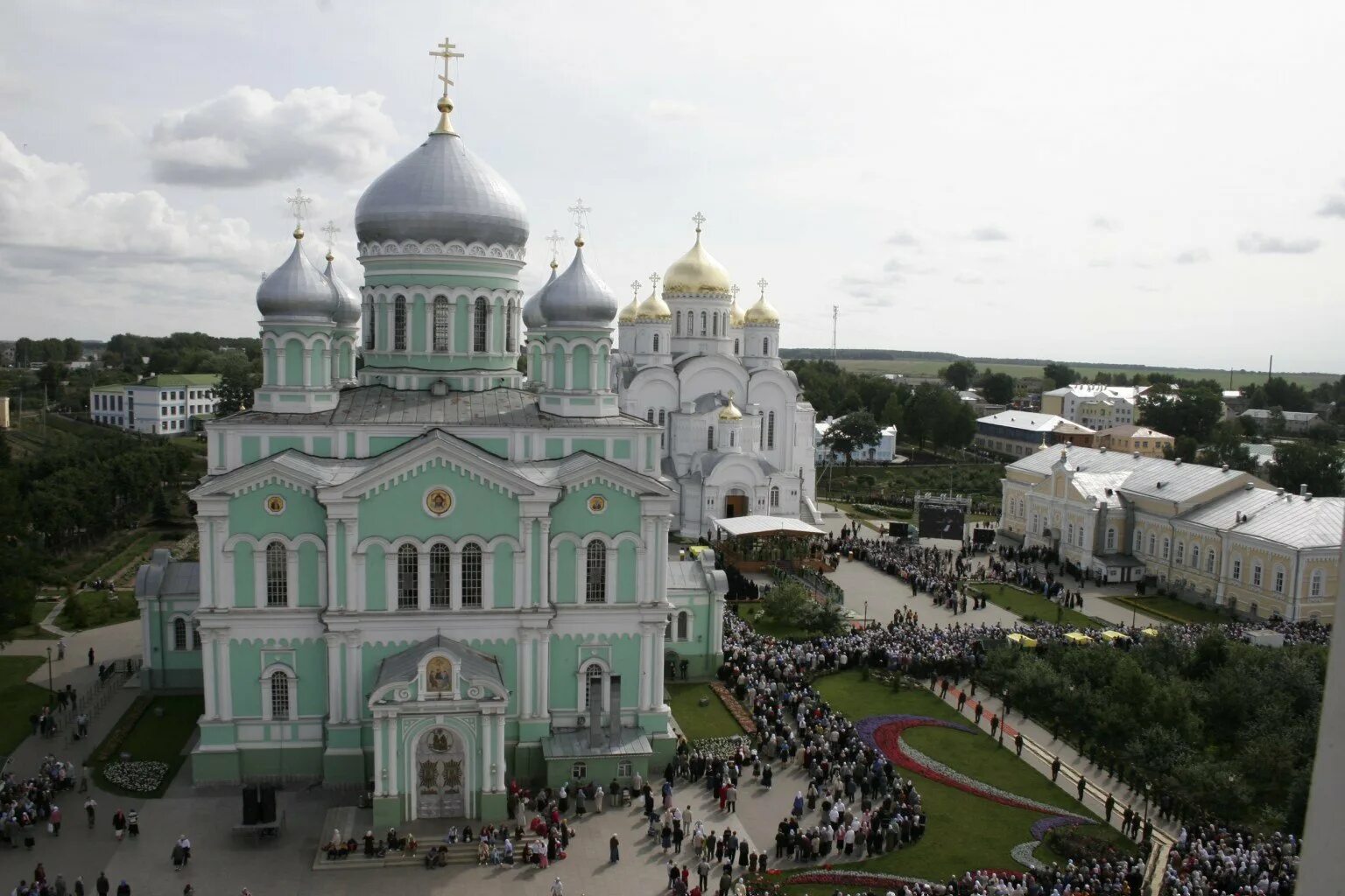 Дивеево Серафимо-Дивеевский. Дивеевский монастырь Нижний Новгород. Свято-Троицкий Серафимо-Дивеевский женский монастырь. Дивеевский женский монастырь сайт