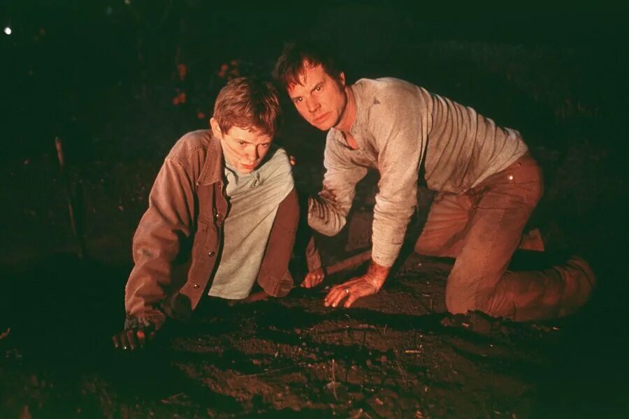 Порока мальчика. Порока мальчика. Порок frailty, 2001. Фильм "frailty (2001). Порок фильм 2001.