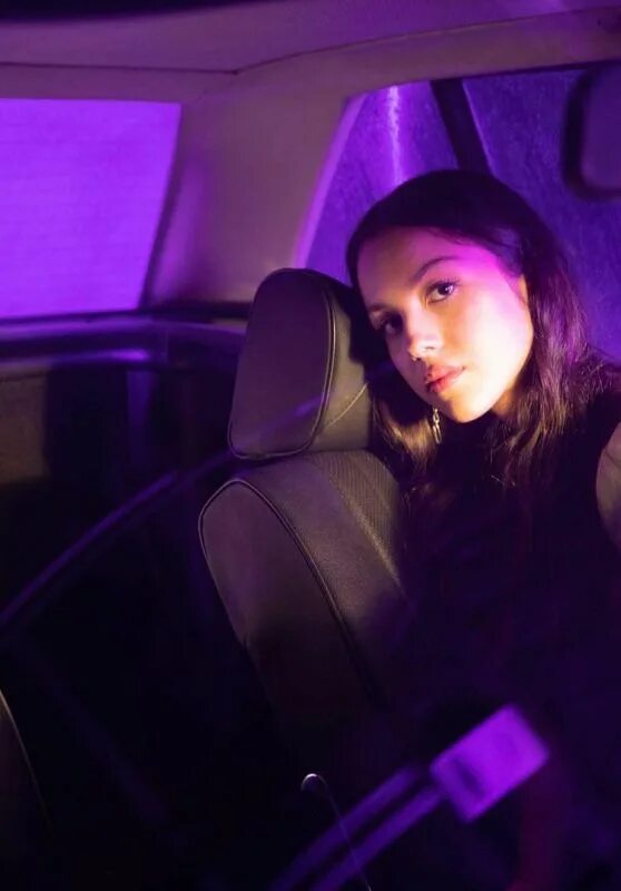 Olivia rodrigo drivers. Оливия Родриго Drivers. Olivia Rodrigo Drivers License. Driving License Olivia Rodrigo. Оливия Родриго драйвер лайсенс.