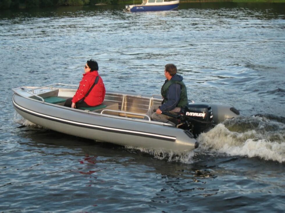 Электромотор для лодки windboat 46. Мотолодка форум о разном. Мотолодка форум о разном. Наклейки водомоторник. Стекла для лодки волжанка 49 фиш.