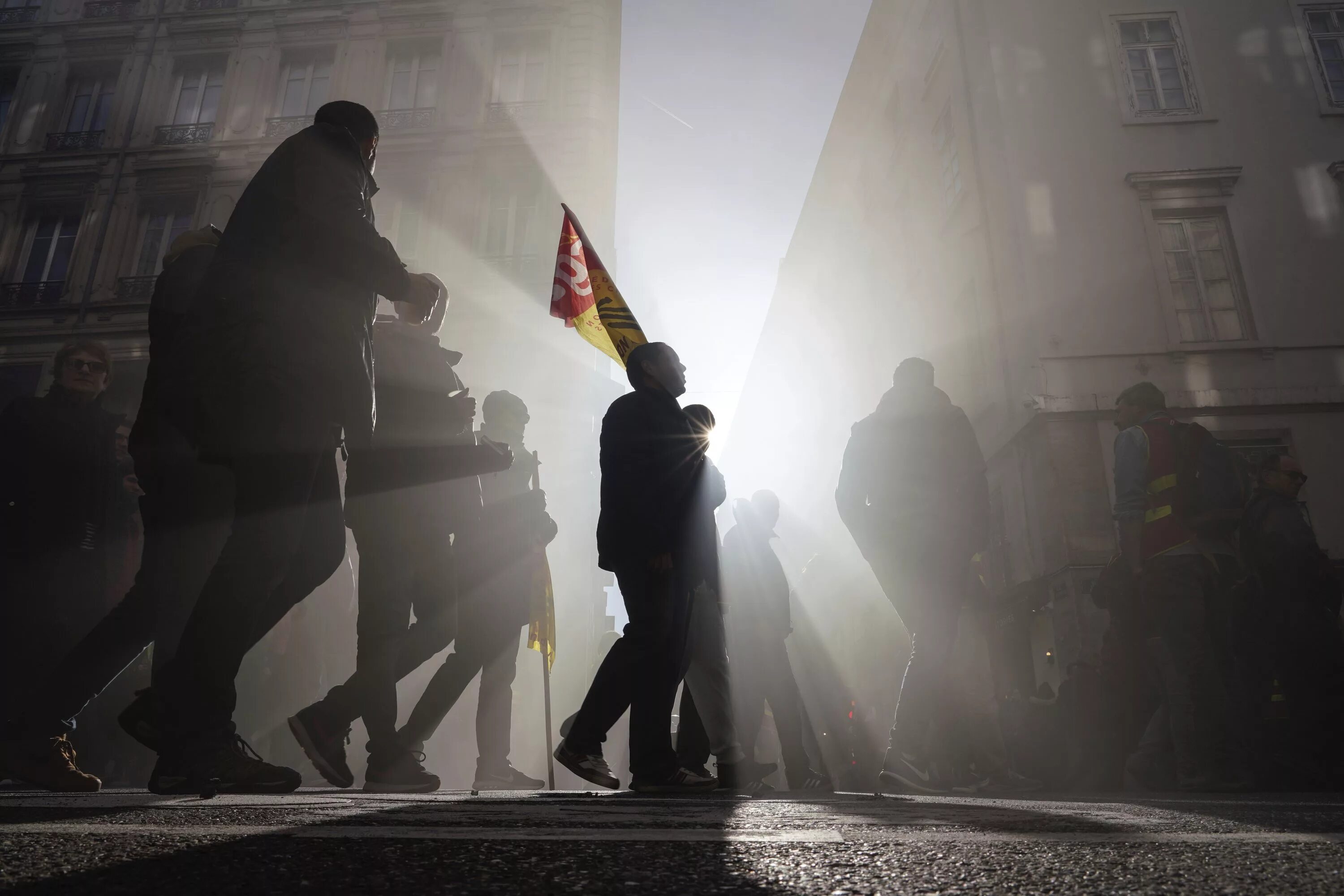 Против власти. Власть арты. Восстание против власти арт. Люди против власти. Идти против власти