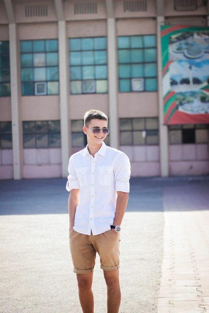 Парень 22 лет антон. Молодой парень 23 года. Красивое число 22. Андрей 22 года. 23 летний парень.