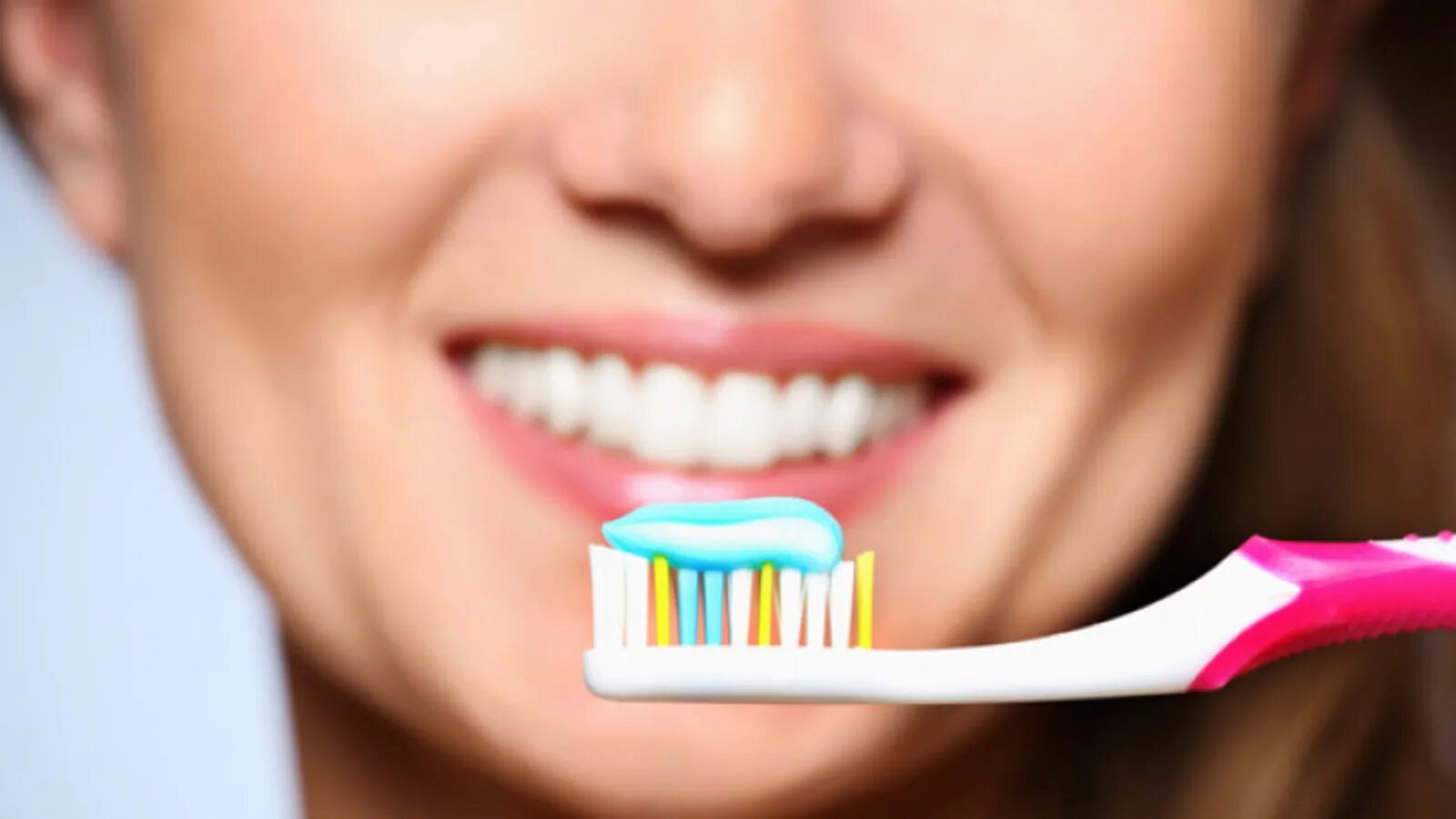 Красивая улыбка. Красивая улыбка. Гигиена полости рта. Teeth whitening - causes and remedies. Красивая форма зубов.