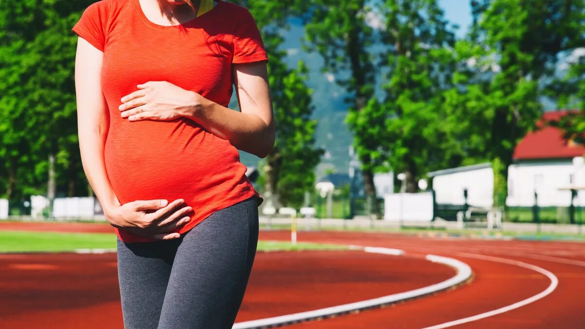 Беременные женщины. Спорт для беременных.