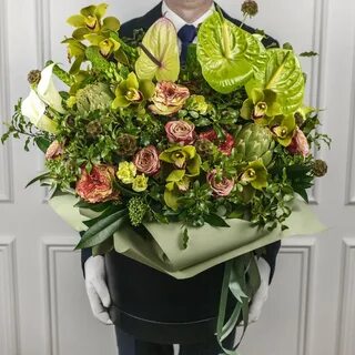 Какие цветы подарить мужчине на день рождения