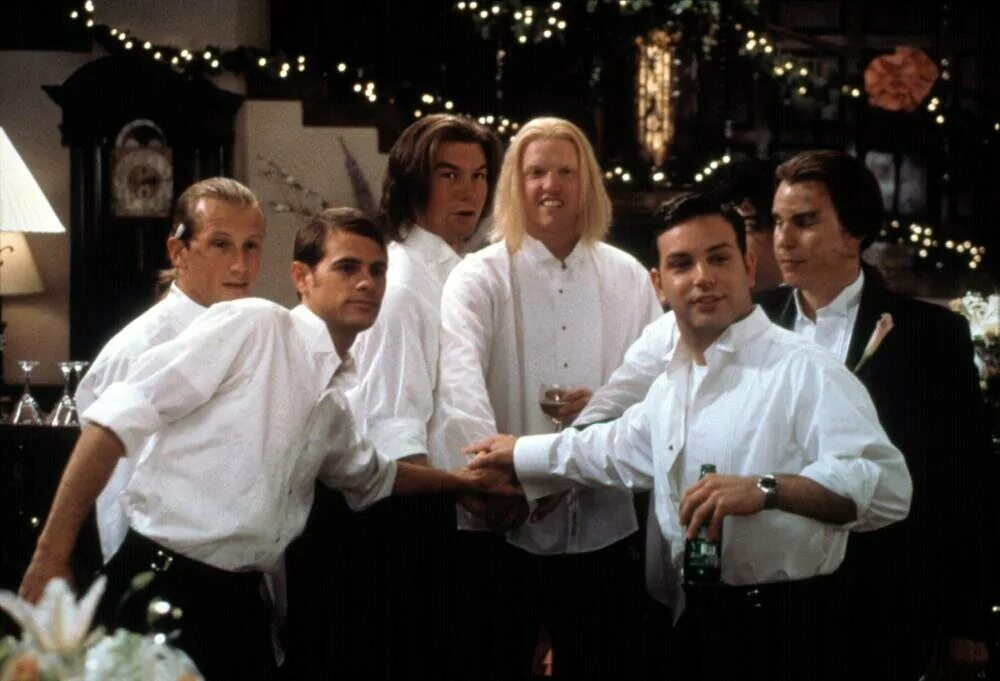 шеннон элизабет мартовские коты. мартовские коты 2001 постер. хэзер стивенс мартовские коты. джейк бьюзи зачарованные. мартовские коты 2001.