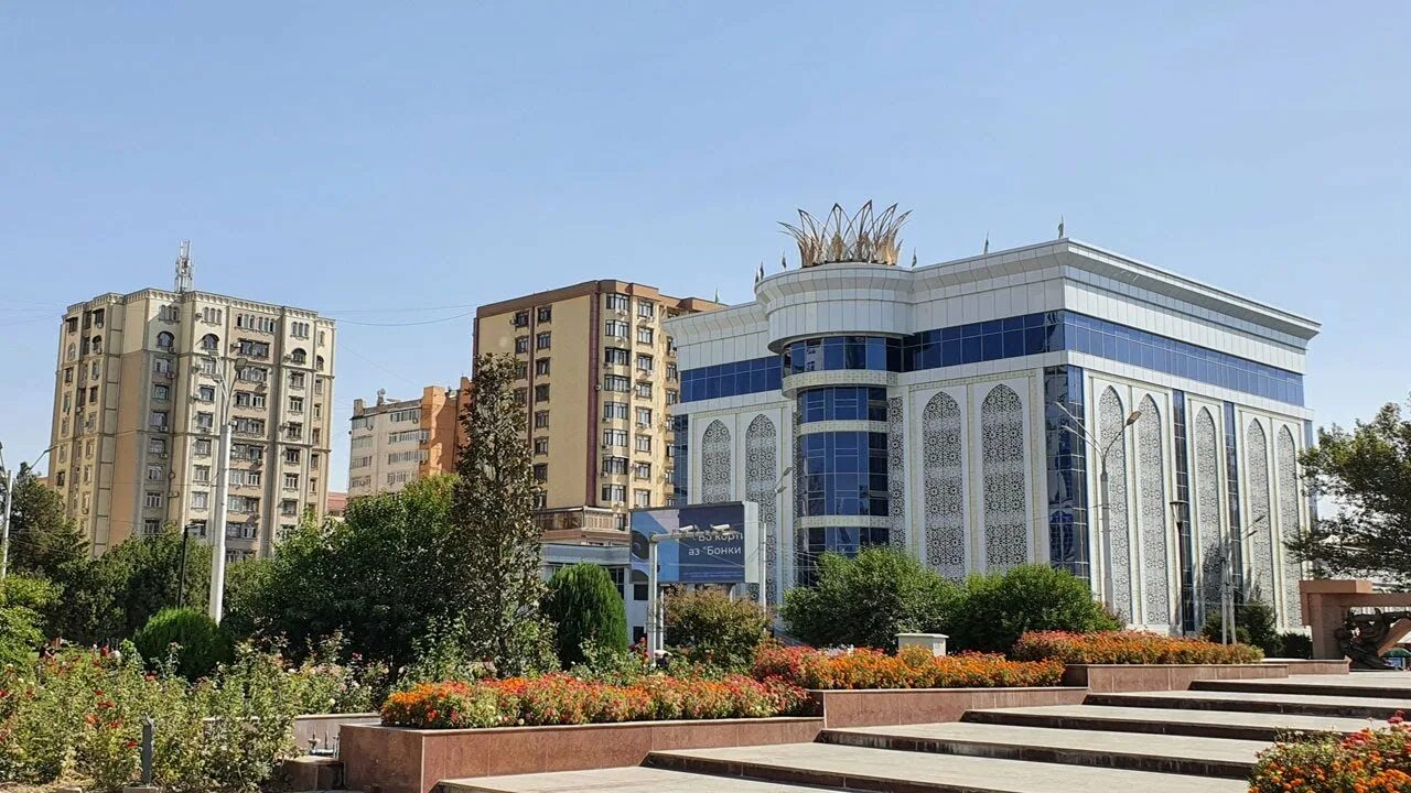 Хавли душанбе. Садбарг душанбе 2025. дом садбарг душанбе. торговый центр садбарг в душанбе. душанбе столица таджикистана.