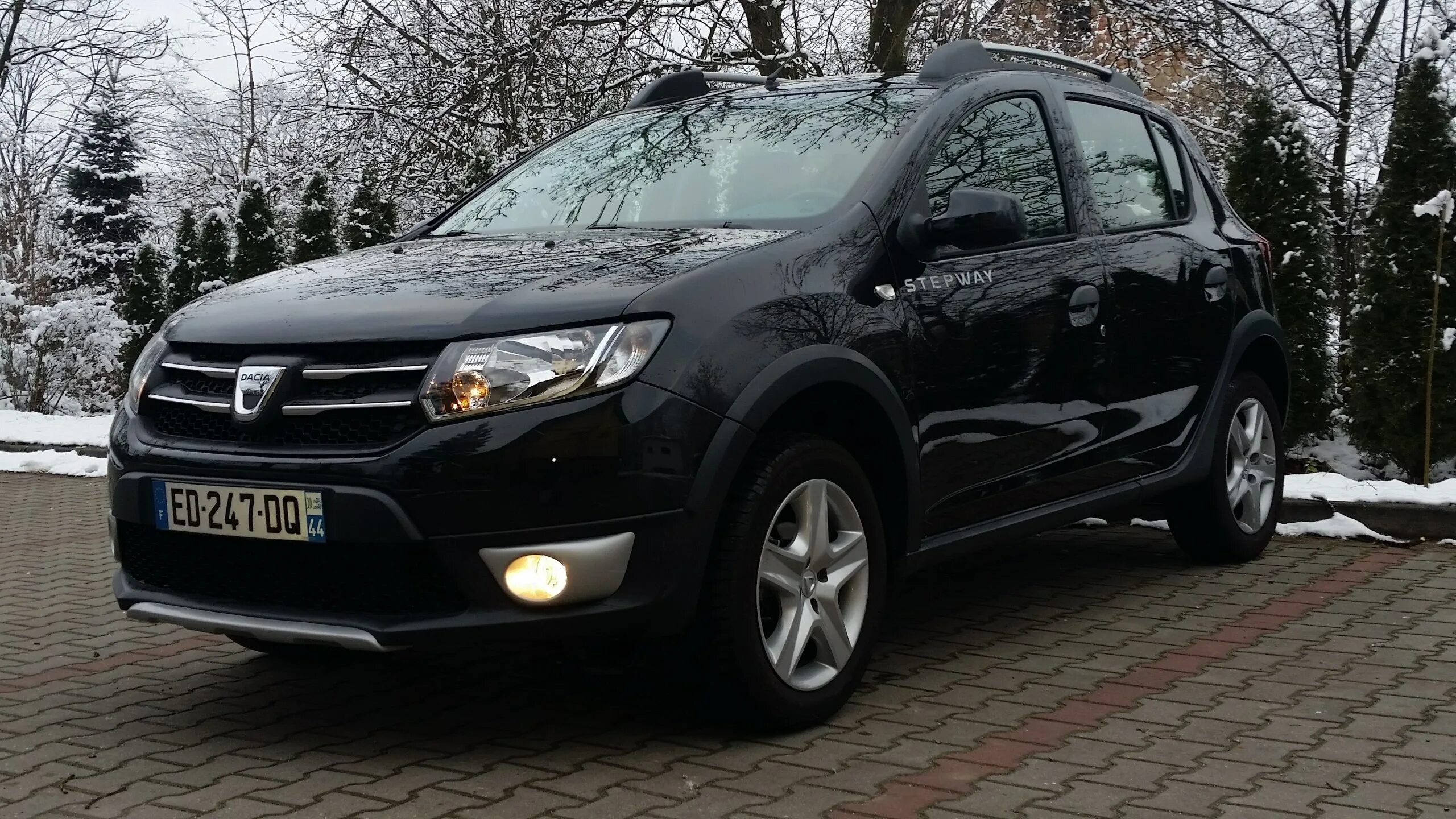 Рено логан 2015 черный. Reno black. Renault logan черного цвета 20 века. Рено сандеро степвей 2016 черный. Черный рено логан 592.