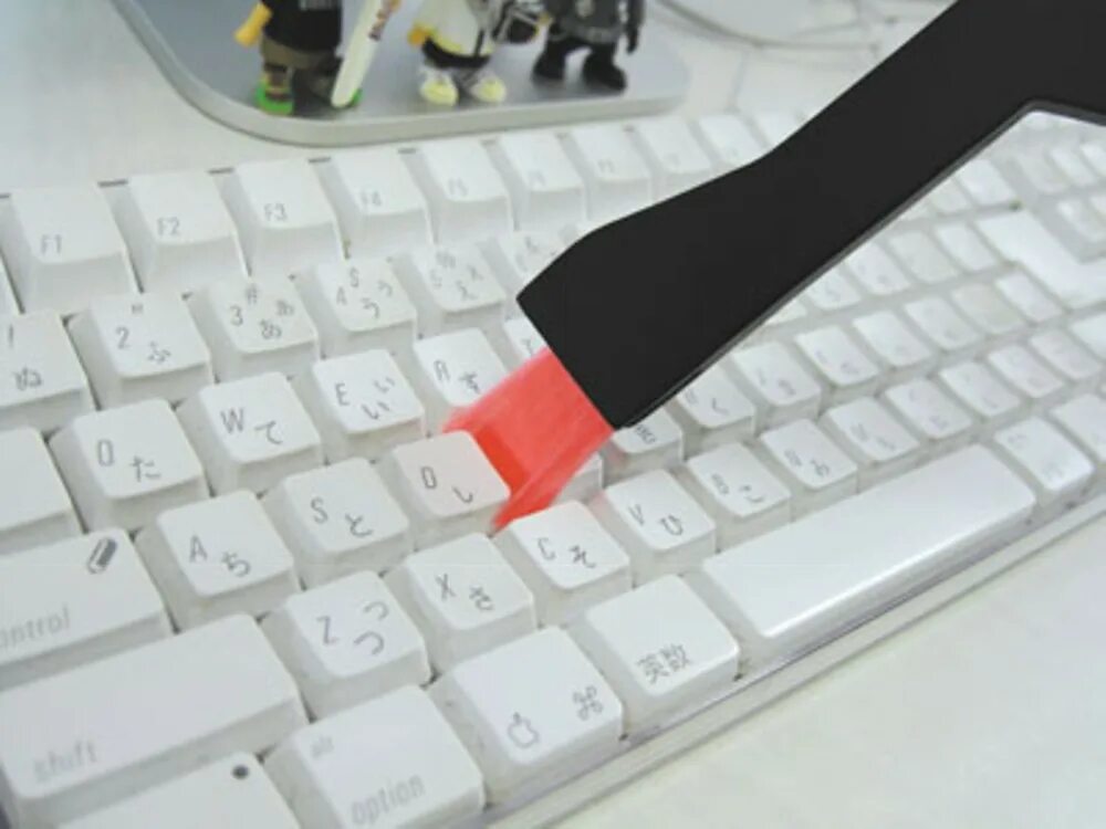 очиститель для клавиатуры. средство для очистки клавиатуры ноутбука. чистилка для компьютера. чистилка. слайм для очистки клавиатуры.