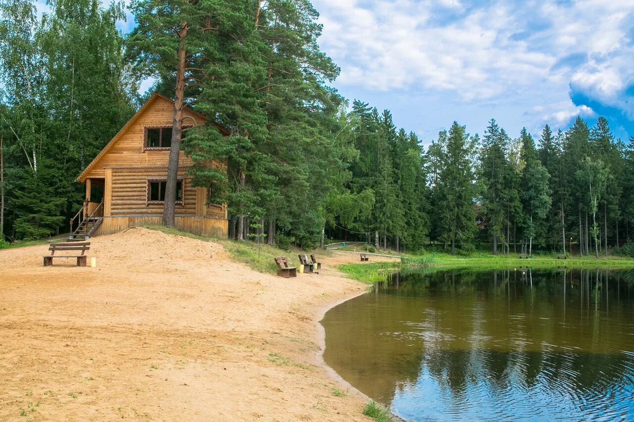 Russian camping. Парк-отель Царский лес Одинцовский район. Парк отель Покровское Одинцовский район. Царский лес парк отель Московская обл. Лагерь Покровское Одинцовский район лагерь.