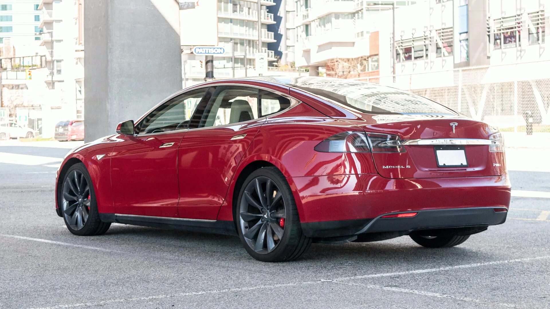 Тесла новая в россии. Tesla 3 s 2015. Тесла model s 2015. Tesla model s 2015. Тесла модел 3 2015 год.