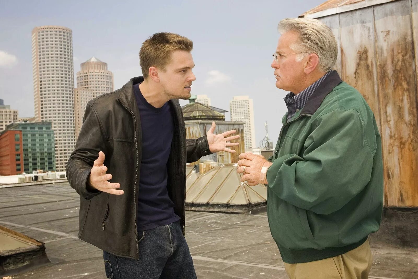 Отступники фильм 2006 марк уолберг. Мэтт дэймон ди каприо джек николсон. Мартин скорсезе отступники. Отступники 2006 мартин скорсезе. The departed 2006.