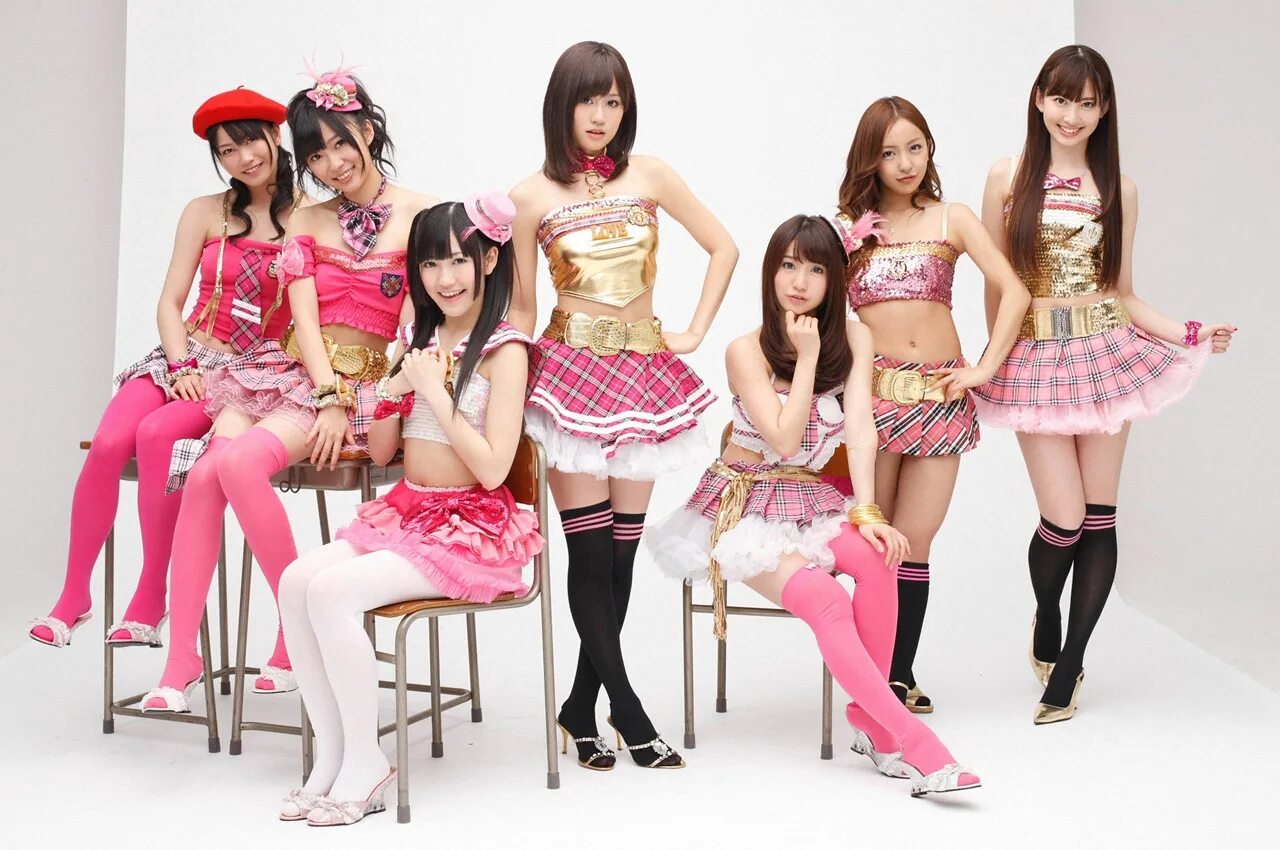 Поп идол. Поп идол. Кореянки идолы. Сузуки из японской группы. Идолы японии группы.