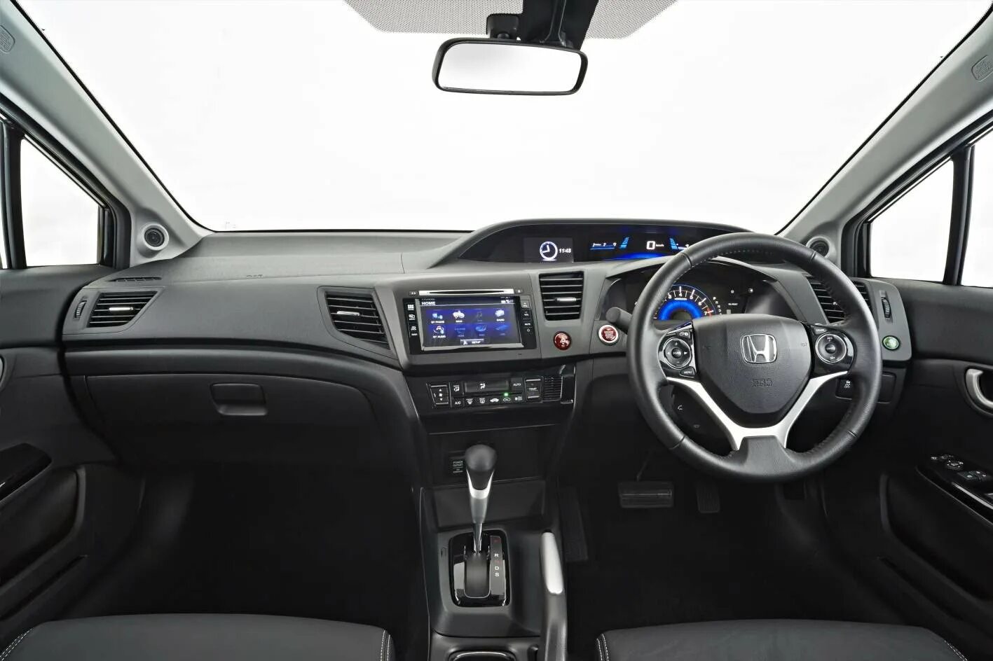 Honda v панель. Хонда цивик 2015 салон. honda civic 2015 салон. honda civic 8 салон. хонда цивик 2007 салон.